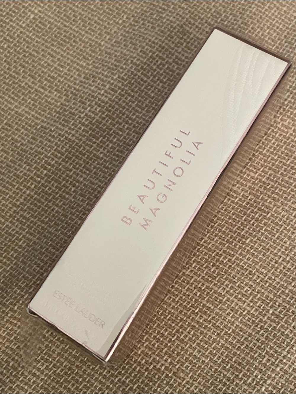 Estee Lauder Beautiful Magnolia Lotion (1 oz. / 30 ml)